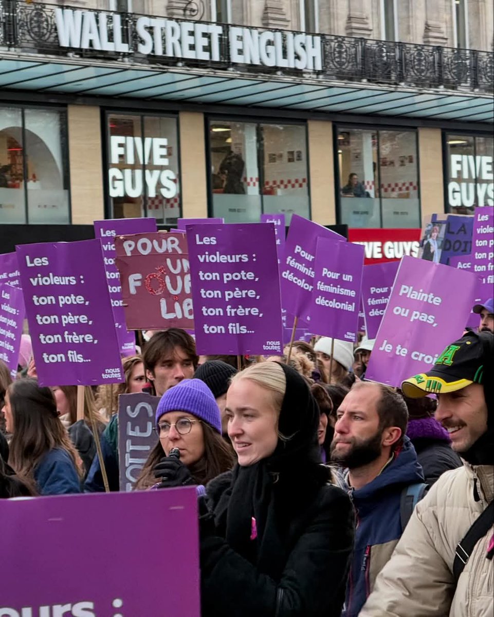 23 novembre : manifestation contre les violences faites aux femmes.