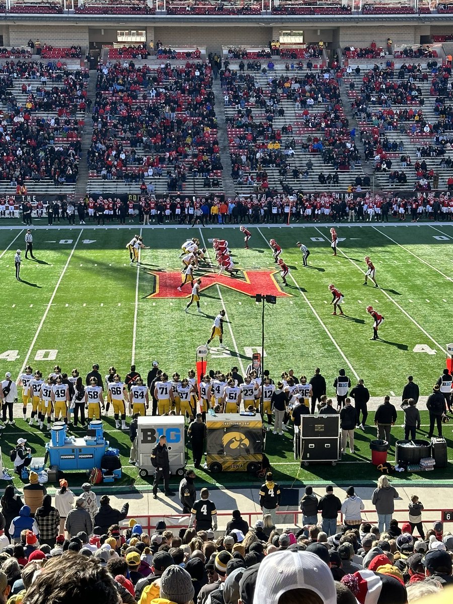 BasedRedHeadd's tweet image. Let's go Hawks! #Iowa #Hawkeyes #Hawks 🐤⚫️