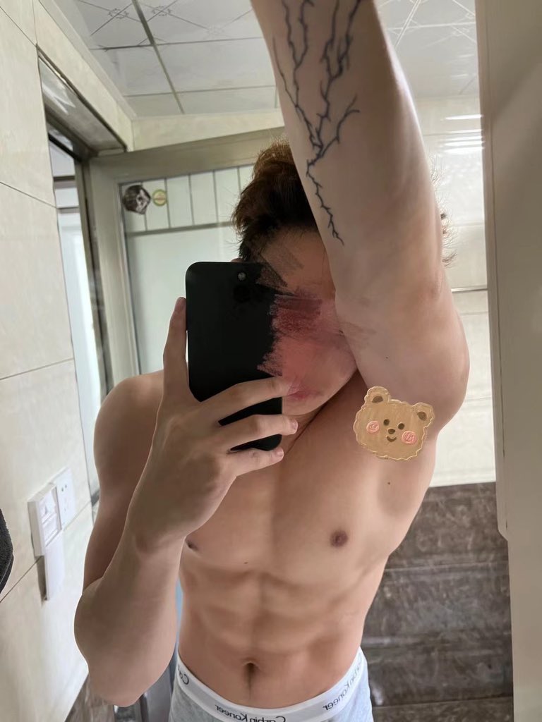 姐姐 #男大 #腹肌 #男大体育生 #肌肉男