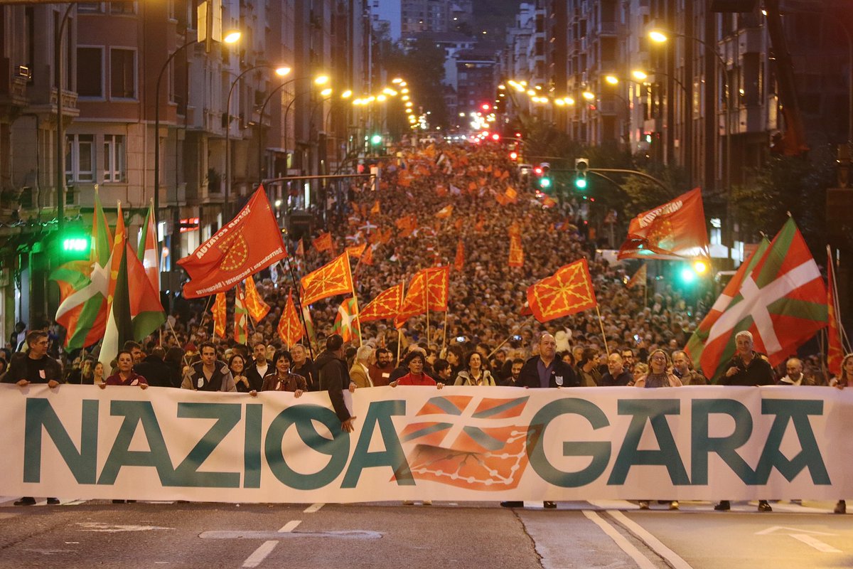 Autonomia kalea behar beste aldiz hartuko dugu Euskal Herri askearen defentsan. 

#NazioaGara
Bat eginez #Independentziara
