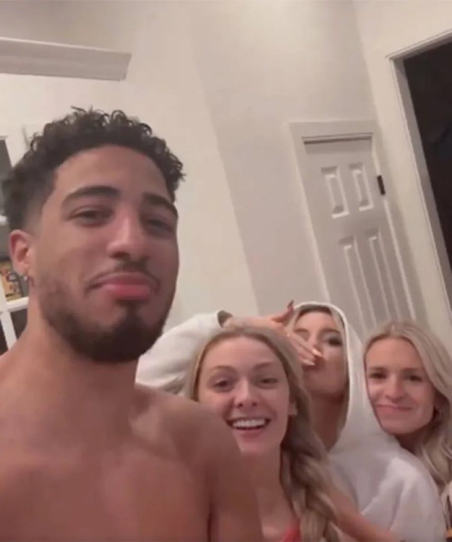 NBALakersReport's tweet image. 