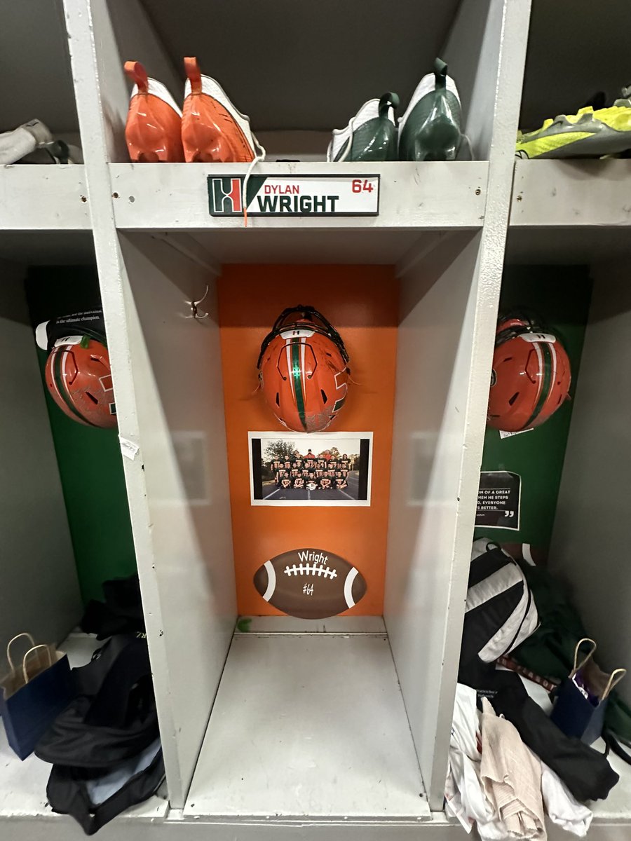 dylanwright64's tweet photo. All good things gotta come to an end wouldn’t want to play the game with anyone else but my brothers #raiderforever https://t.co/cBIY9K448H