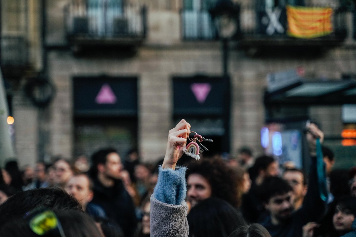 evabaror's tweet photo. Per aconseguir-ho és imprescindible que el #Dret a l'#habitatge esdevingui una de les principals prioritats dels poders públics a tots els nivells i a tots els efectos. https://t.co/qBEU0dUjug