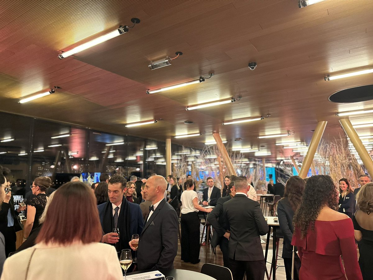 🔵 #TropheesDuPersonnel 
RDV maintenant sur la page Facebook de France Galop pour suivre la cérémonie en direct 👉 facebook.com/FranceGalop 
<a href="/godolphin/">Godolphin</a> <a href="/Fedeeleveurs/">Eleveurs du galop</a> <a href="/AEDG_fr/">Association des Entraineurs de Galop</a> <a href="/afasec_officiel/">AFASEC</a> <a href="/Paris_Turf/">ParisTurf</a>