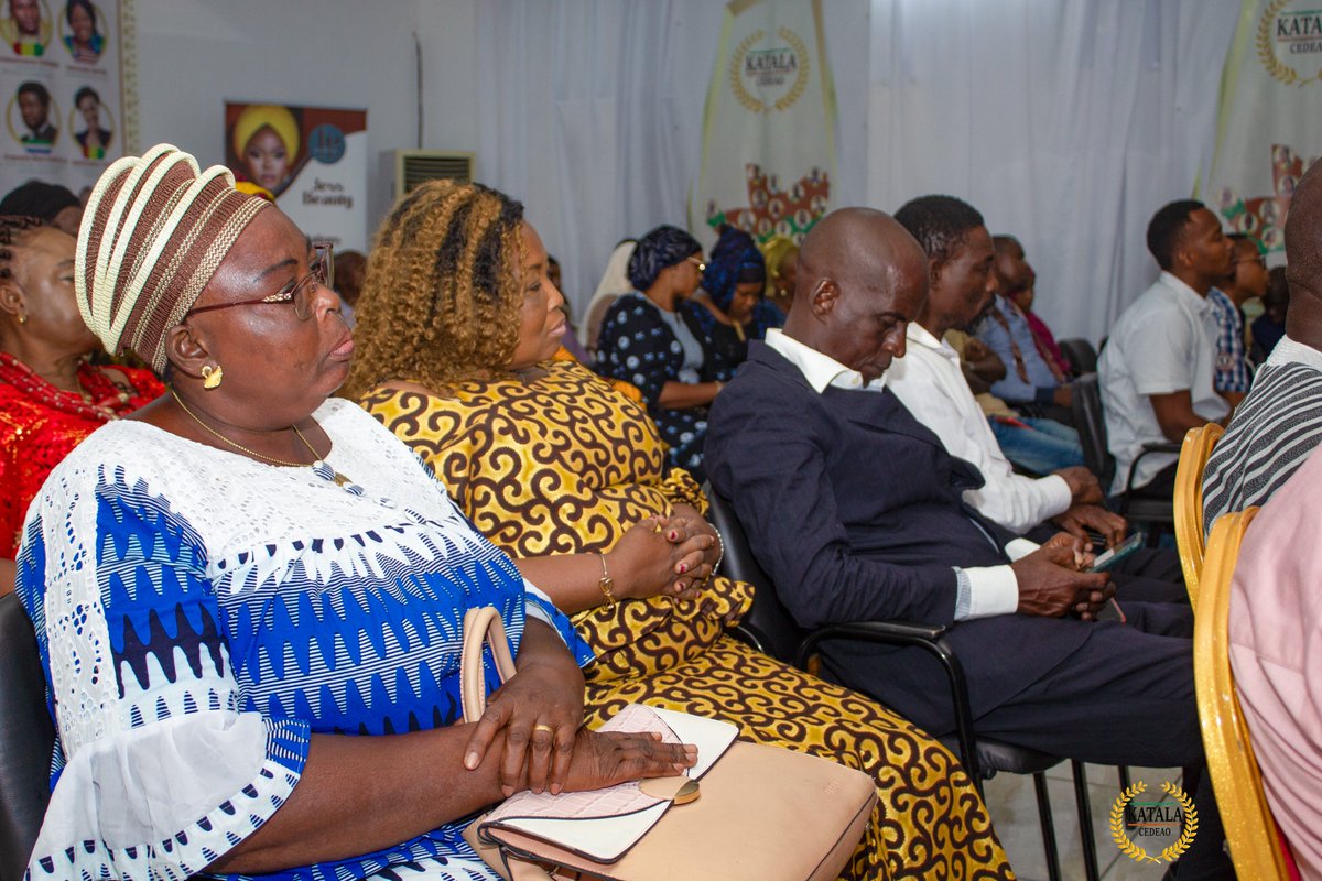 [𝐂𝐄𝐑𝐄𝐌𝐎𝐍𝐈𝐄 𝐃𝐄 𝐂𝐎𝐔𝐑𝐎𝐍𝐍𝐄𝐌𝐄𝐍𝐓 𝐊𝐀𝐓𝐀𝐋𝐀 𝟐𝟎𝟐𝟒]
 Dans une ambiance raffinée régnait au siège de la représentation de la CEDEAO.  

La cérémonie KATALA 2024 a été un véritable rendez-vous d'exception, où se côtoyaient innovation, inspiration et succès.