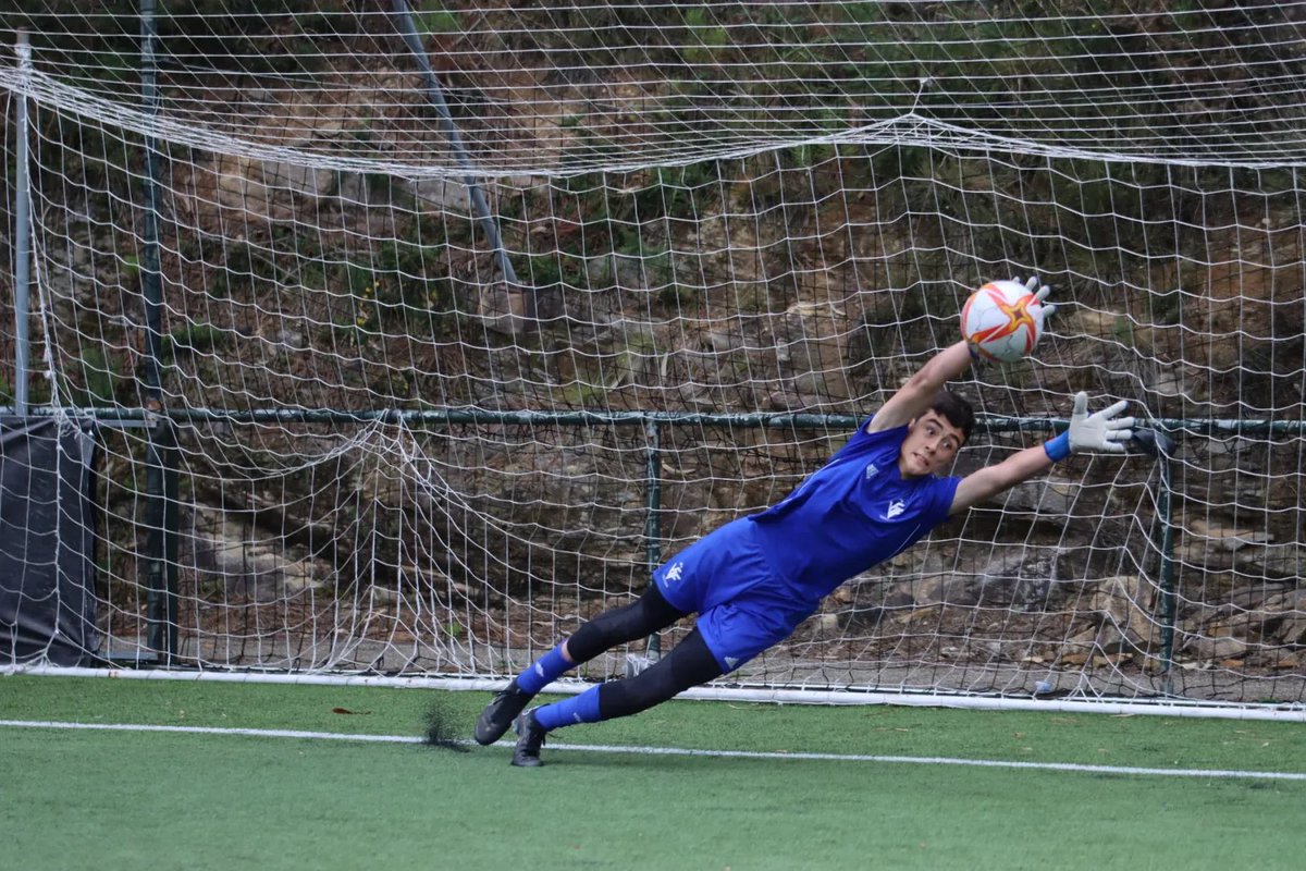 ENTRENADORS |

🧤 La FFCV oferta un Curso Federativo de Especialista en entrenamiento de porteros de fútbol

📝 inscripciones hasta el 27 enero 2025

📎 ffcv.es/wp/blog/2024/1…

#SomEntrenadors #SomFutbol