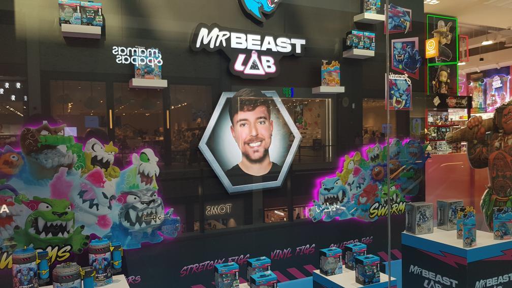 Craftynerime7's tweet photo. Found Mr. Beats https://t.co/m2MPvDofrF