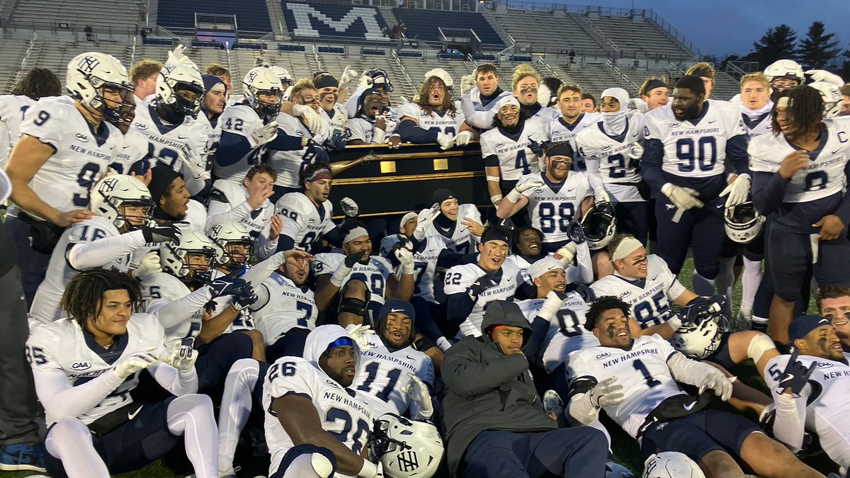 UNH_Football's tweet image. Caleb Mead had a game-high 113 rushing yards and Ryan Toscano led a stifling defense with 11 tackles in Saturday's win at Maine.

Recap ➡️ tinyurl.com/2fab78jf

FCS playoff bracket: Sunday, 12:30 PM

#CAT25TRONG #BuiltEachDay