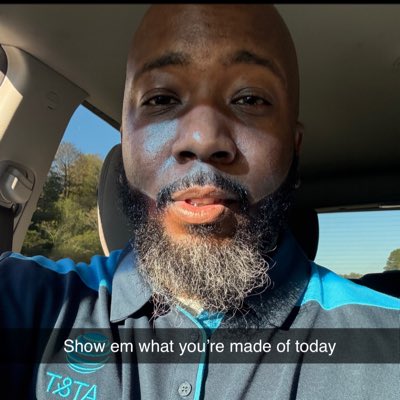 Showing Out tweet media