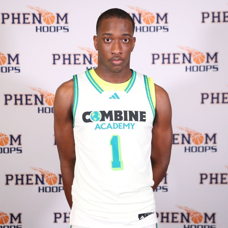 2025 6'6 Tayeshaun Smith (Combine) has given you those flashes that make him a next-level prospect. College frame already is a given, but he has clearly been working on expanding his game from multiple levels as well as being strong around the basket. #PhenomGeorgeLynch