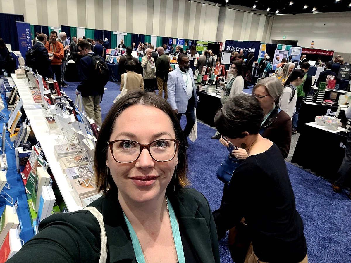 R_D_Johnson's tweet image. Is there anything better than the book exhibition hall?

#sblaar24