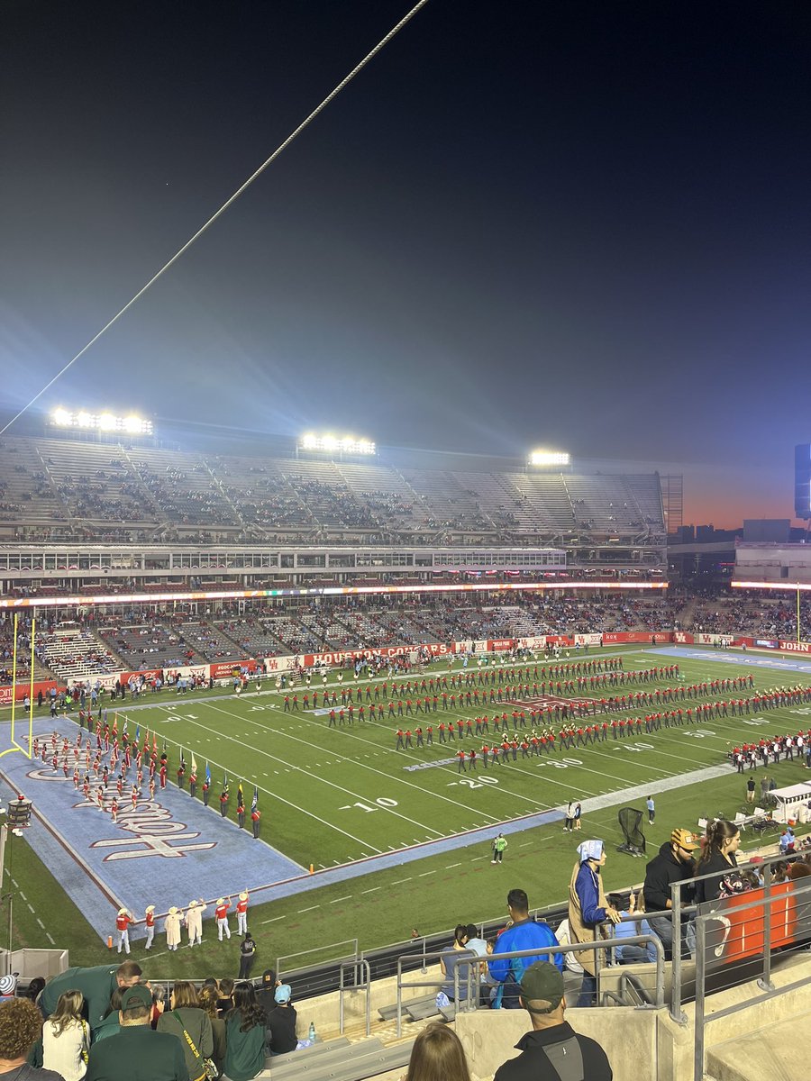 Thank you <a href="/THSCAcoaches/">THSCA</a> for offering us Coaches free college game day tickets! ♥️🩵🤍