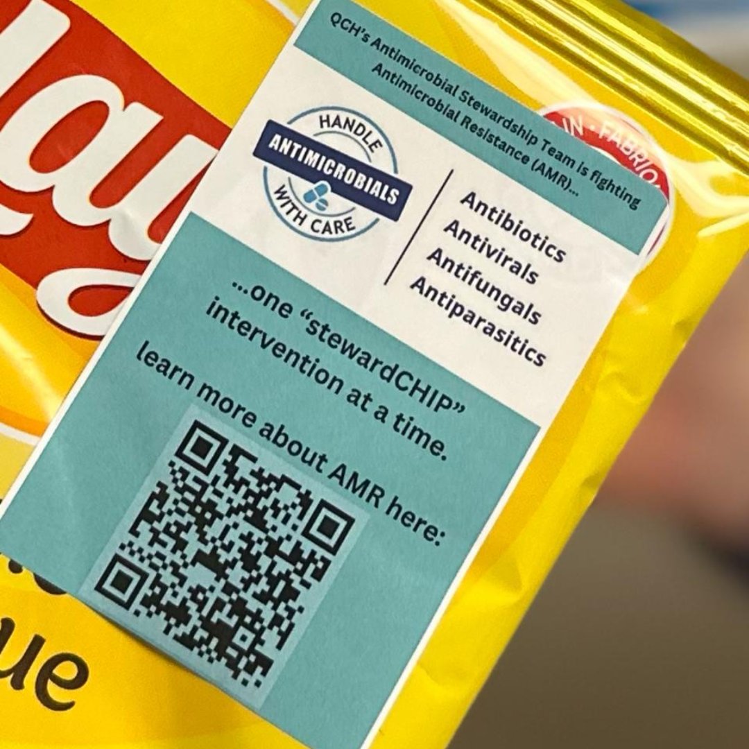 QCHOttawa's tweet photo. This week, our Antimicrobial Stewardship (ASP) team passed out “StewardCHIPS” to raise awareness and highlight their impactful interventions being implementing to combat Antimicrobial Resistance.

Learn more about Antimicrobial Resistance: https://t.co/TfGKAq7xRb https://t.co/XQPwFfMItU