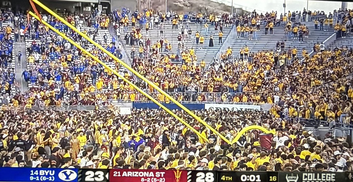 RedditCFB's tweet photo. 1 second left lmao. https://t.co/KMTdtyOXKQ