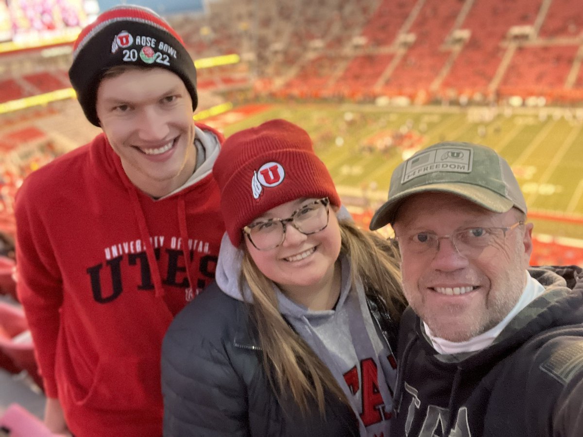 Bradthompsonpc's tweet photo. #utesgameday https://t.co/nUBp3Xl19O