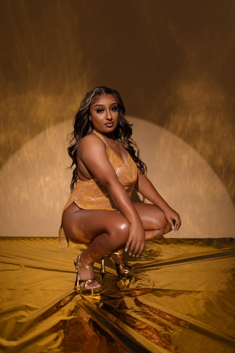 que3n_bethel's tweet photo. Happy Birthday To Me🥰… sneak peak of bday pics🫣 https://t.co/DZ7iKVmSx3