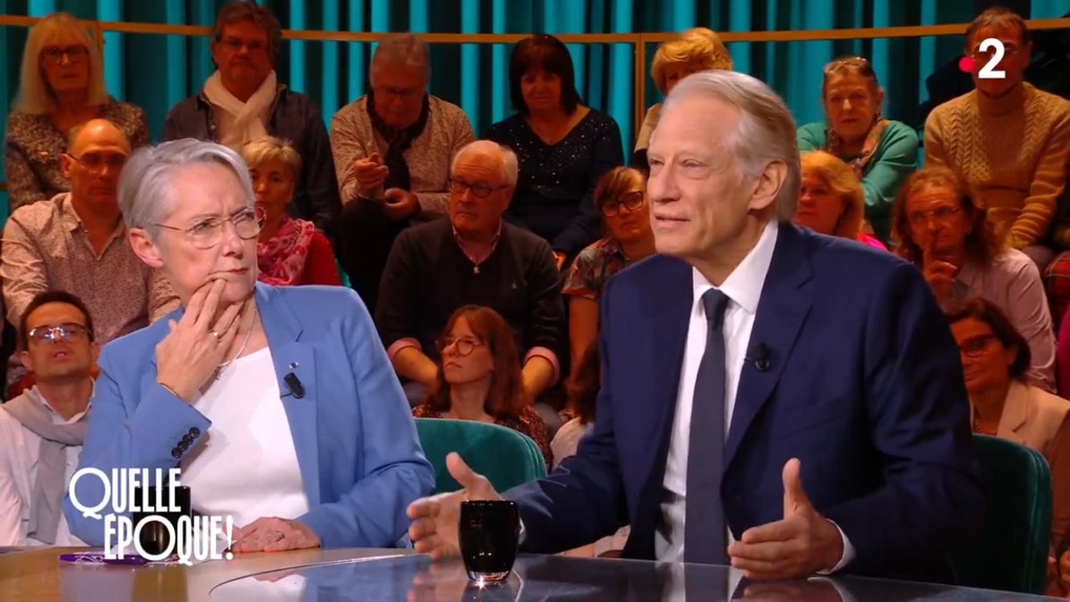 ilanmerhaba's tweet image. Avoir mis Dominique De Villepin à côté d’Elisabeth Borne dans « Quelle Époque » permet de constater le gouffre entre les grands politiques de l’époque et les clowns de notre génération.

La leçon de Diplomatie qu’il est en train de dérouler sous ses yeux ébahis…