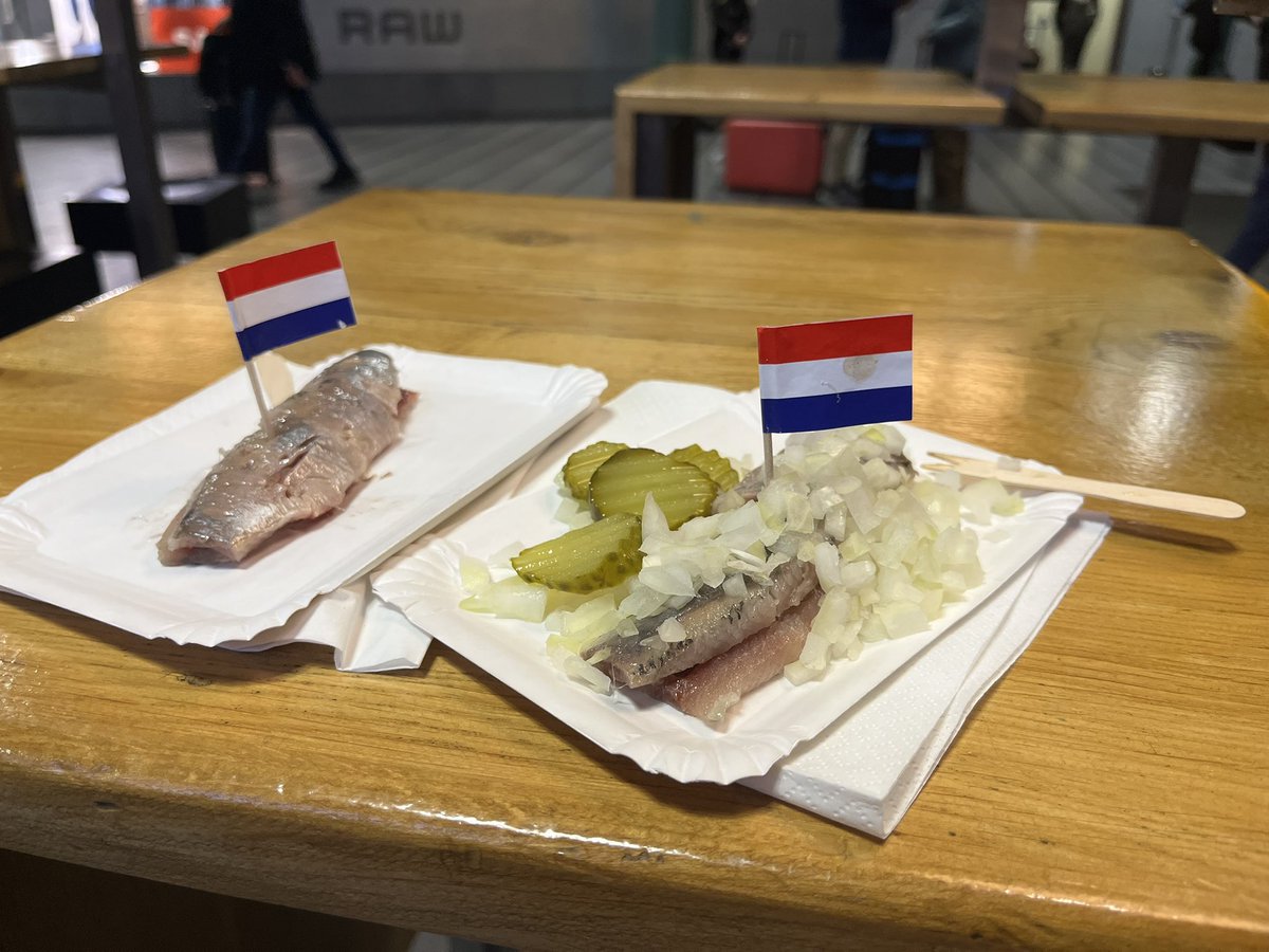 I’m just so excited that I get to eat Herring fish again😭😭😭 Ever since I first encountered them in Amsterdam I been seriously missing them so much🥹❤️ My love to this world +1