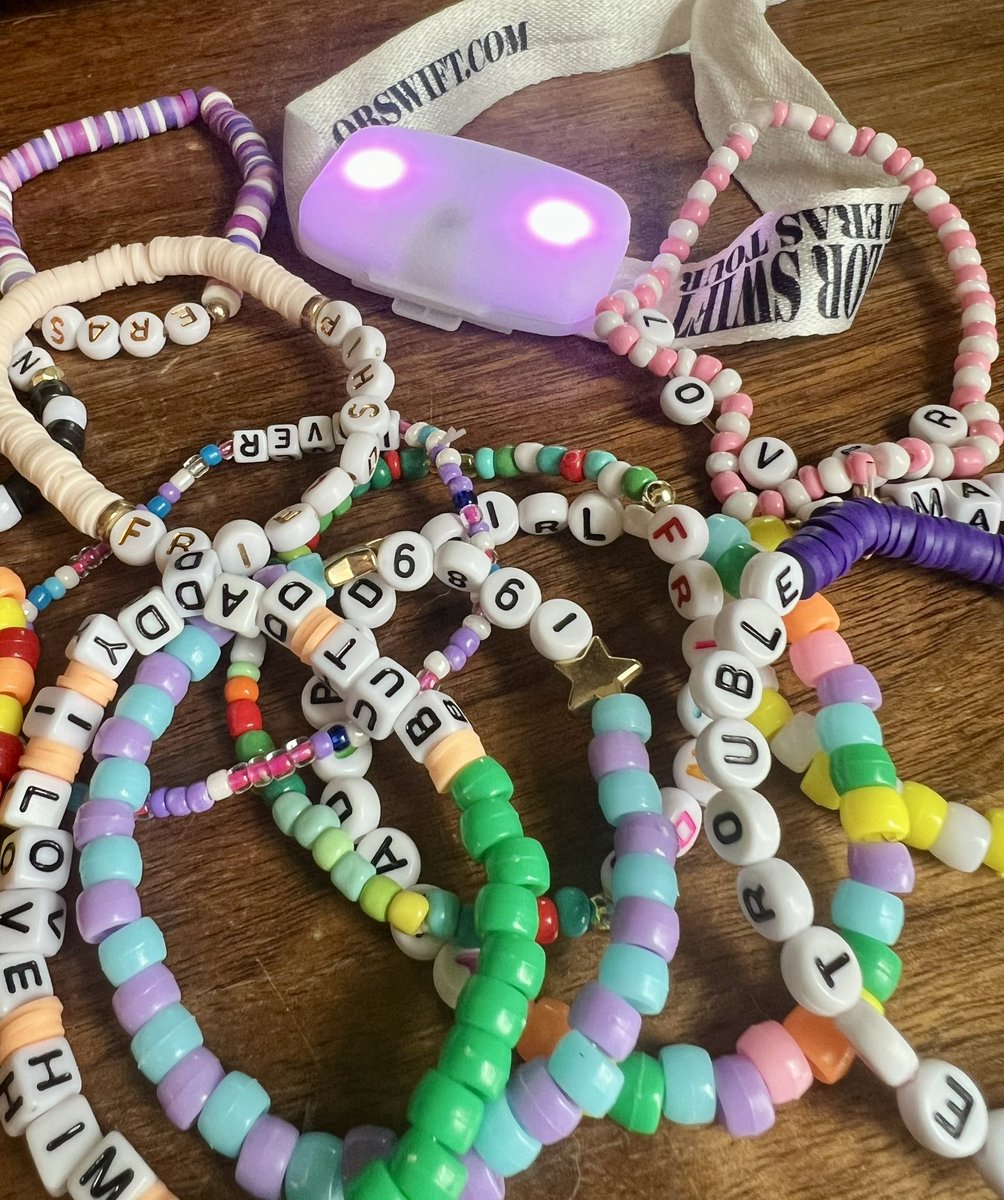 I’ll be a minute while I recover. #ErasTour Toronto N4