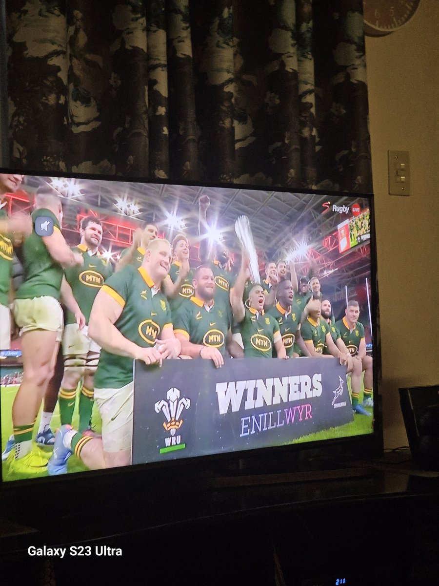 cornedupreez1's tweet photo. Mooi Bokke!!🇿🇦🏉🇿🇦 #SAvsWales
🥂🥂🥂🥂🥂 https://t.co/4ckYRmRC0g