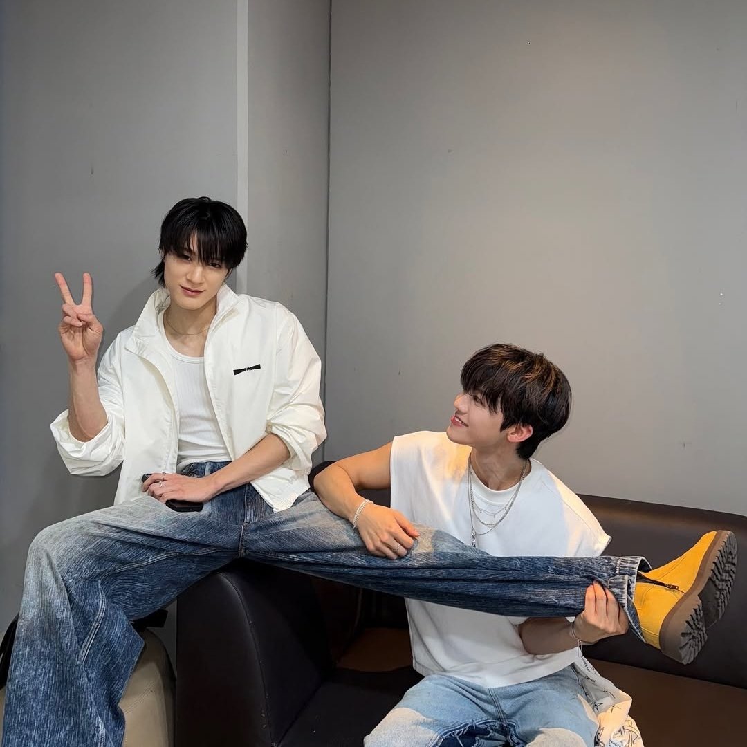 yeoxuue's tweet photo. married couple (not yet 🤫) https://t.co/aztGADVlxC