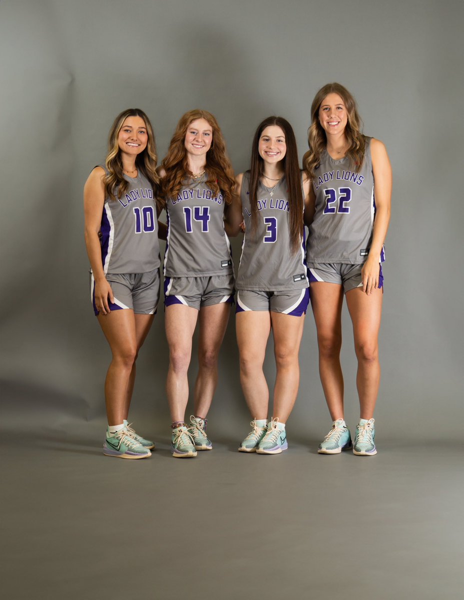 BedickAmber's tweet image. Nelson U against Wayland Baptist woman’s basketball in Plainview #Letswinit  #WinitNelson
On the Senior Tour for the 4 Seniors go get em and give WBU there first L