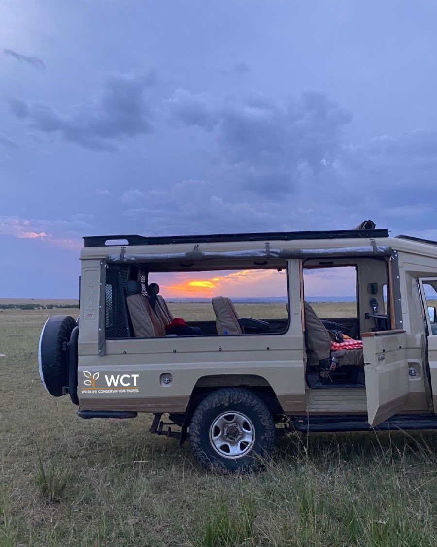 WCT_rw's tweet photo. Can you guess this place🤔🤔:

A: @AkageraPark 
B: @MasaiMara_Kenya 
C:  SerengetiPark https://t.co/LaA6E7kxKd