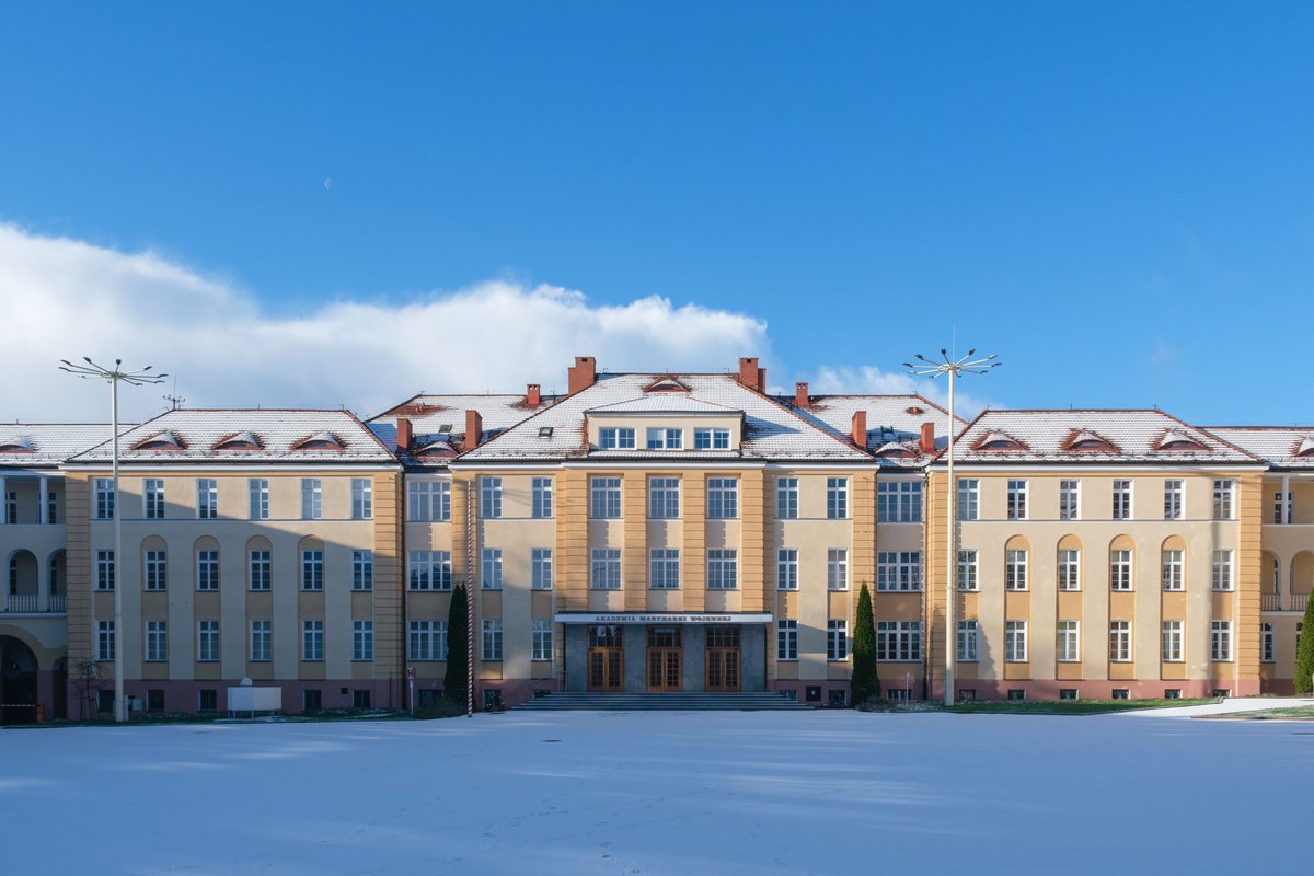 StudiumObywatel's tweet photo. „In mare via tua”. Rozpoczynamy kolejny semestr na kierunku MBA Dyplomacja wspólnie z nowym partnerem, @Akademia_MW ⚓️ Dziękujemy za ciepłe przyjęcie w ten mroźny dzień – wspólnie powitaliśmy nowych słuchaczy. https://t.co/w51fSuTNYP