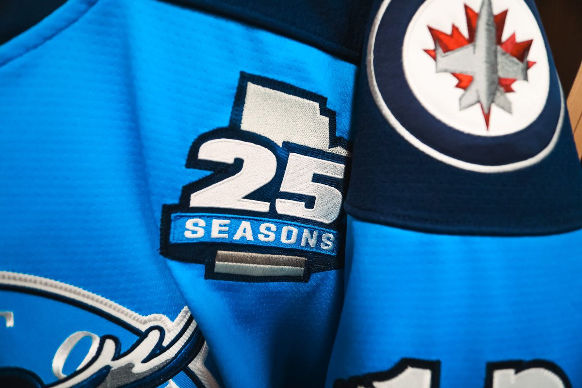 They're hereeeee &amp; they're beautiful 🥹🫎💙 #Moose25