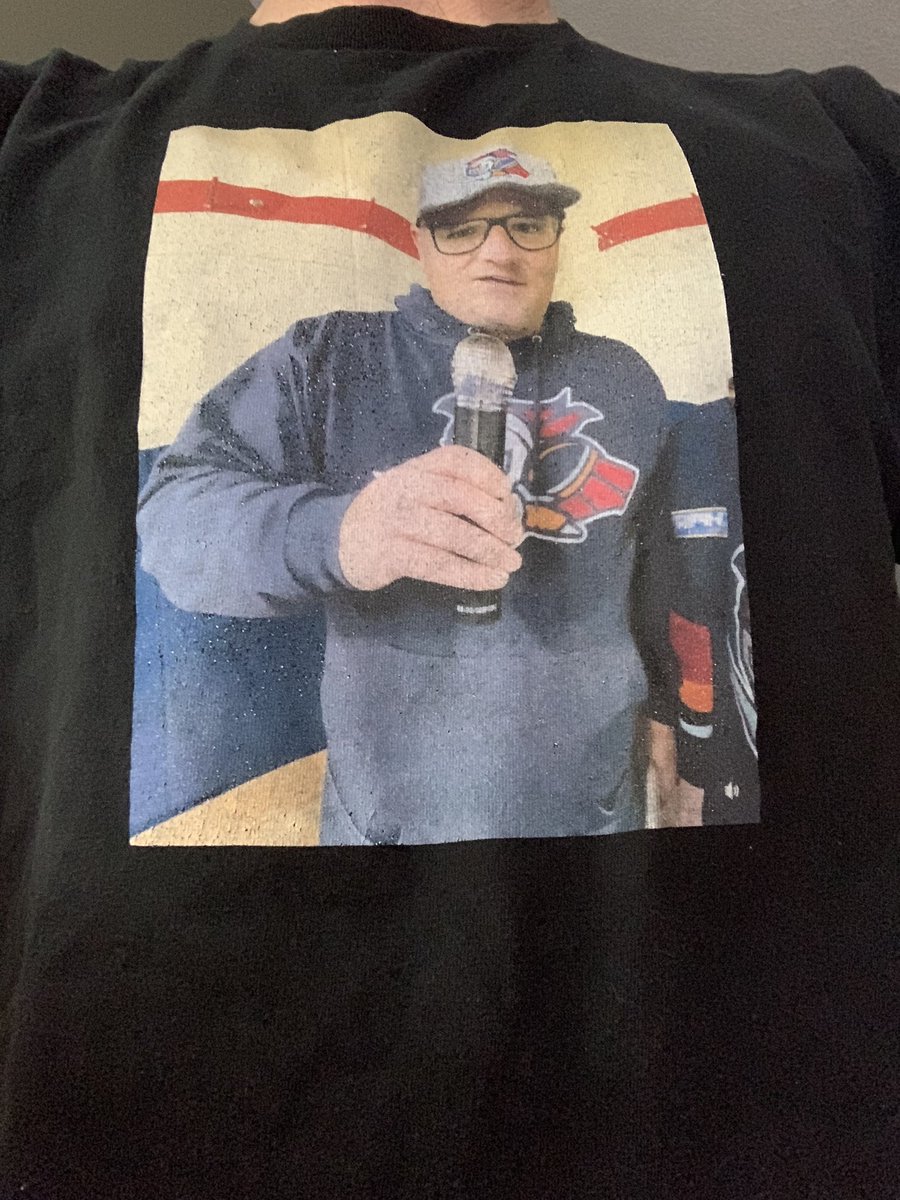 Happy birthday to a great friend and local celebrity <a href="/boomdogmofo/">brent loney</a> 
Have an awesome day buddy! Representing the Jim Shorts fan club today