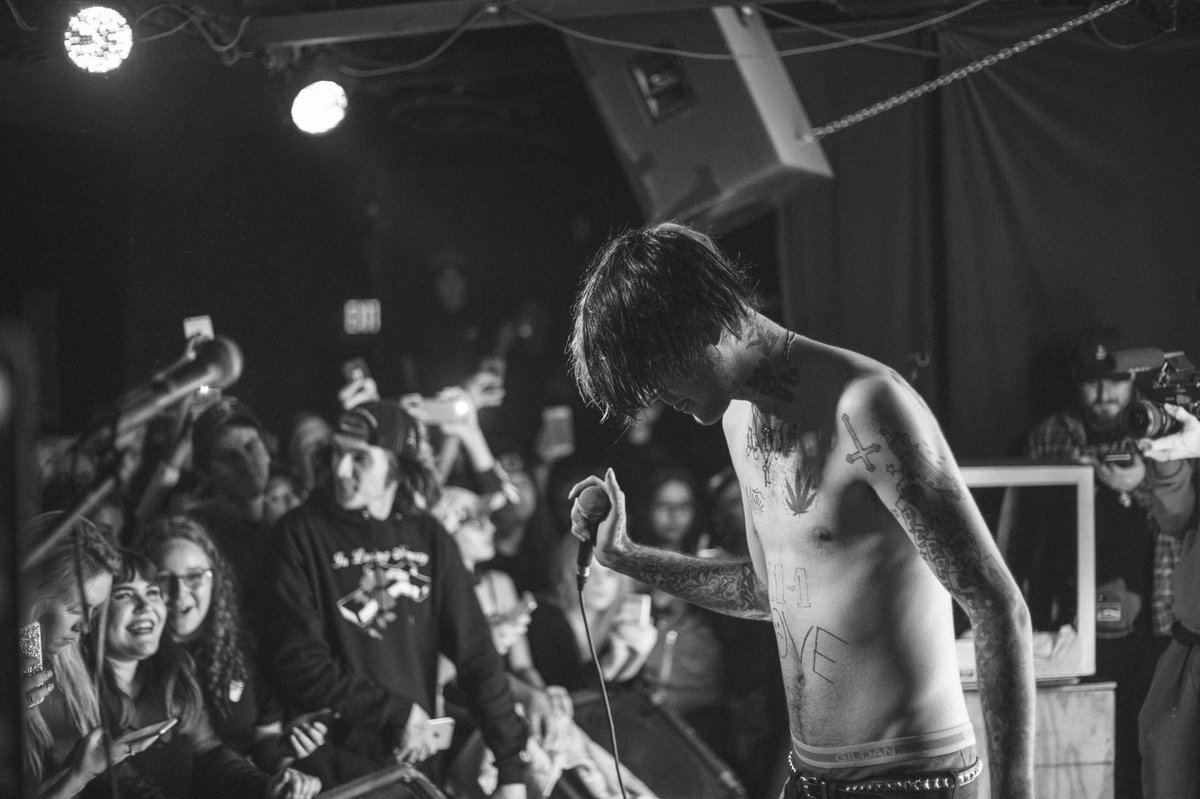 ☆𝕻𝖊𝖊𝖕𝖊𝖗☆ tweet media