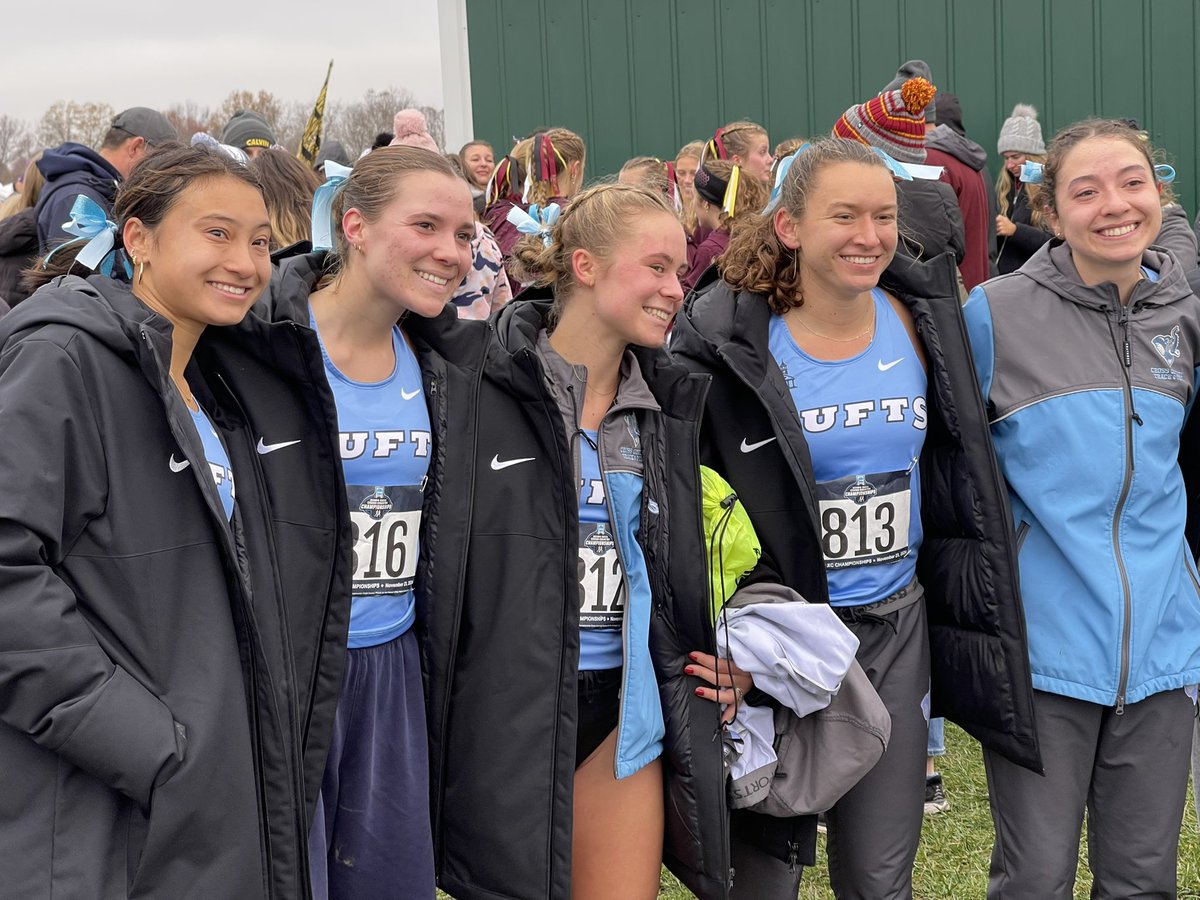 mikerdean22's tweet image. Tufts women’s cross country soars at Nationals. #D3XC #TUFTS #TUXC