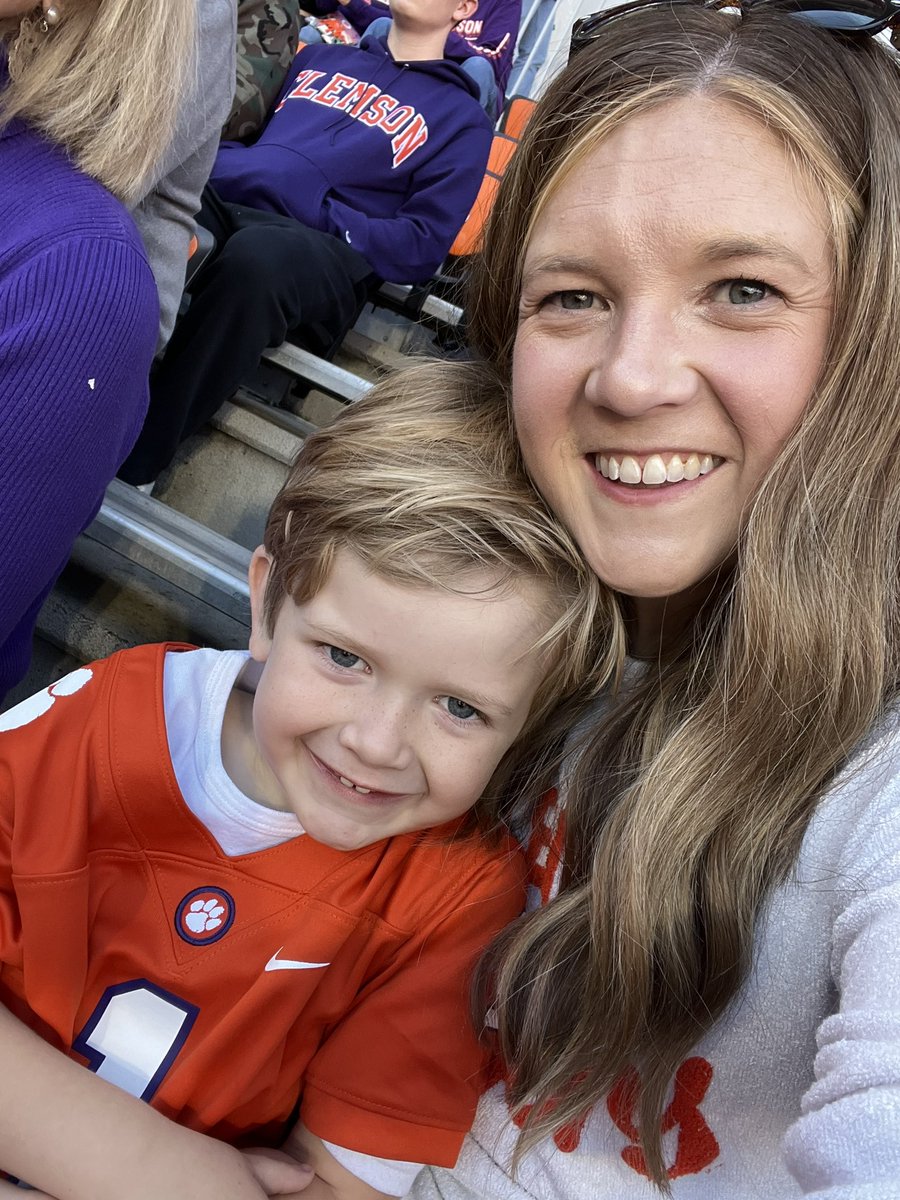 chani_b's tweet photo. WE READDDYYYYYYYY #BestInTheGame #GoTigers https://t.co/aMHpUf5CjA