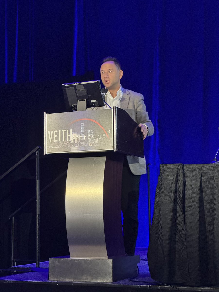 robshahverdyan's tweet photo. #VASBI meets #VEITH24: El presidente of @VASBImedia @JeremyCraneMD gives an outstanding presentation on lower limb dialysis access @VEITHsymposium https://t.co/iay0U2poMz
