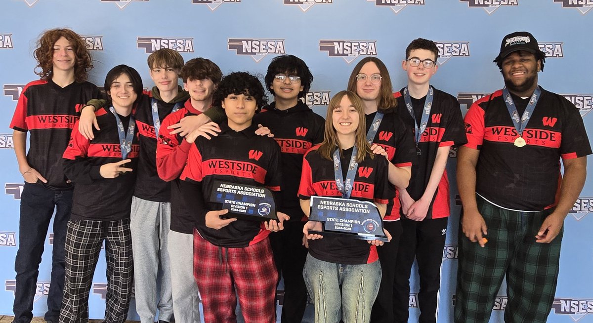 State Champs! 🏆🏆 Thank you <a href="/NSeSA_esports/">Nebraska Schools eSports Association</a> for putting on another great event.