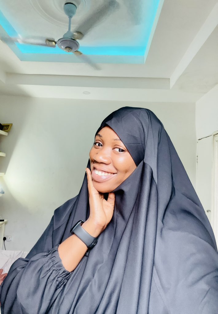 Aisha ✨ tweet media