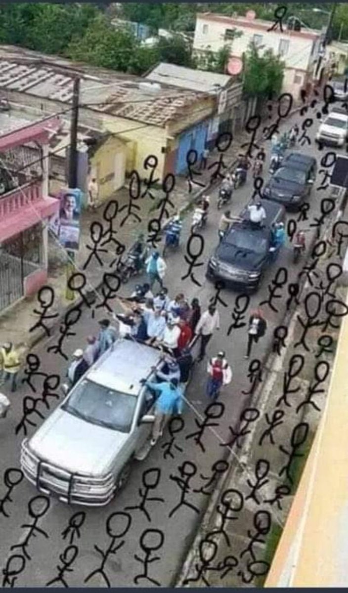 SoyPaoEcheverry's tweet photo. La marcha uribista de hoy 😂 https://t.co/lTFy9cXaoK