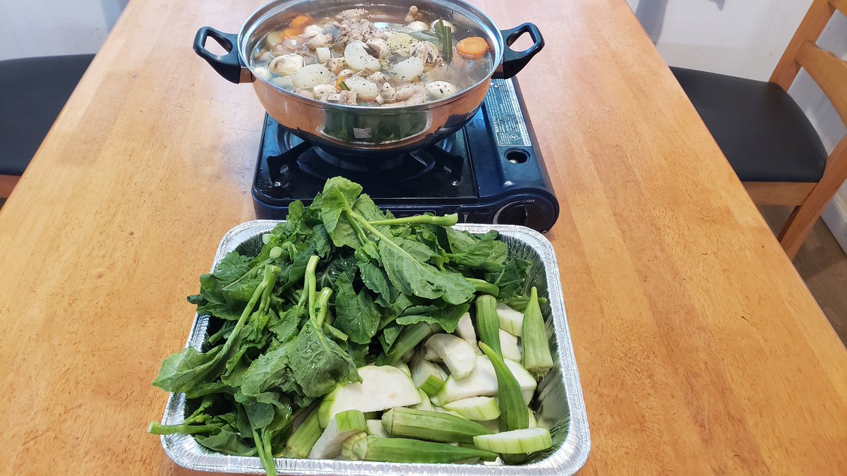 joggingpig's tweet photo. Winter season... hot pot is the best!!
#hotpot #chicken #soup https://t.co/BHbJLpZqx4