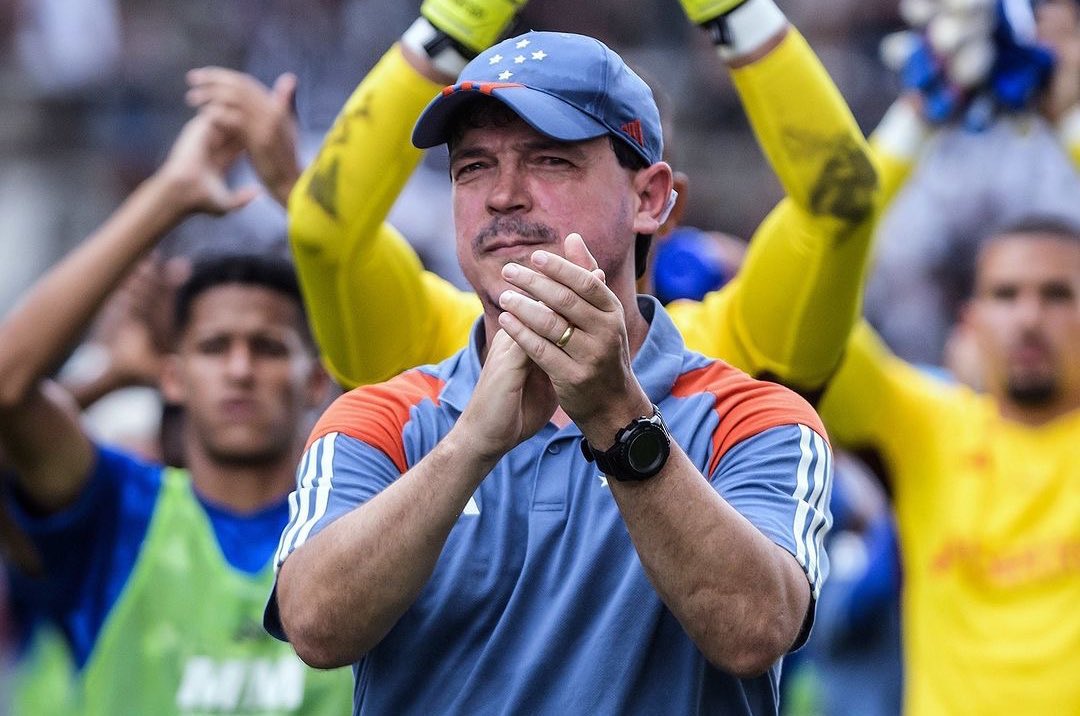 fernando diniz é um dos piores técnicos do futebol brasileiro, mas ninguém aceita a realidade