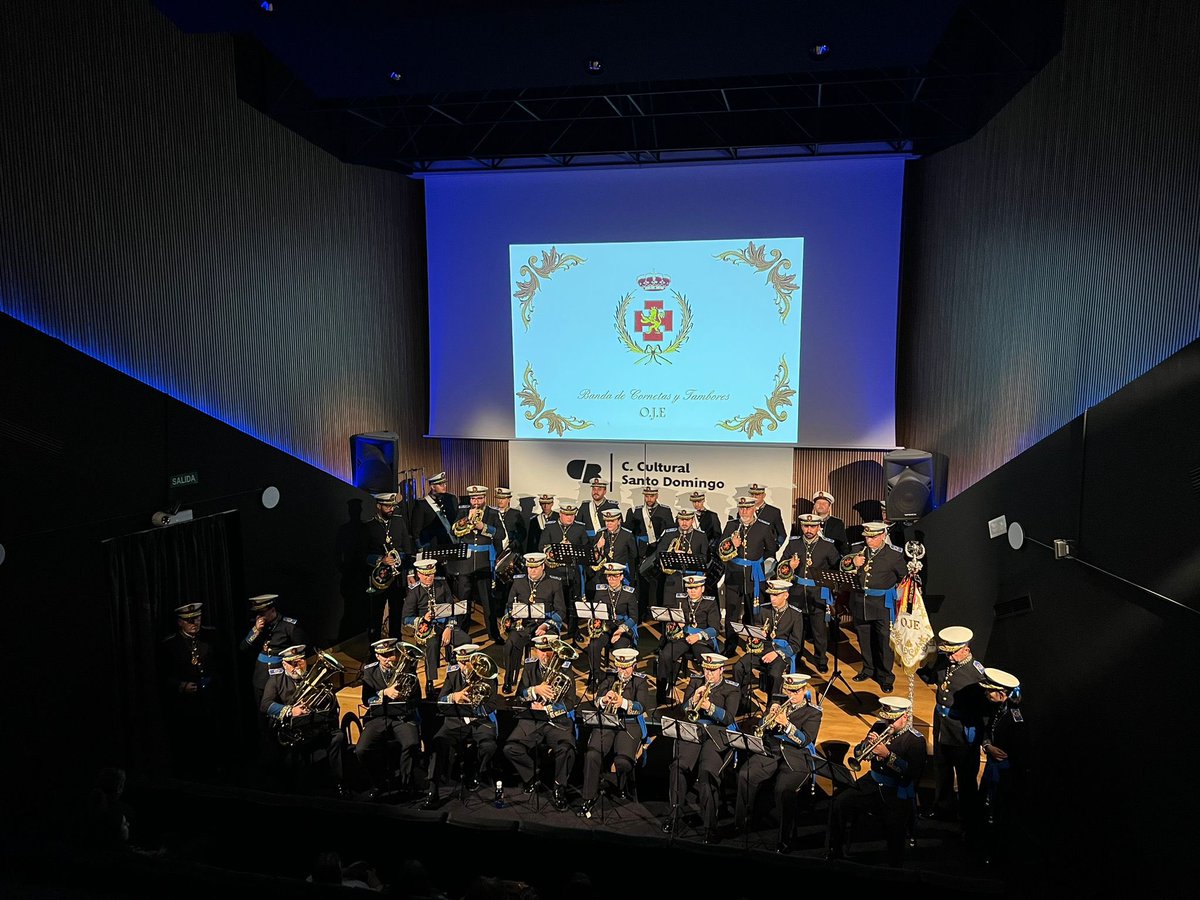 También en el día de hoy, hemos acompañado a la <a href="/OJEMerida/">OJE Mérida</a> poniendo nuestro granito de arena en su concierto solidario por la patrona de la música, Santa Cecilia. Un placer como siempre.