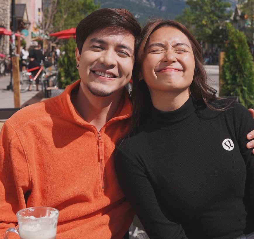 RealRael_20's tweet photo. Eh hindi ko na alam kung sino ang nanggagaya kanino.. 🤔🤔🤷
#KathDen
#MinTen
#HelloLoveAgain https://t.co/O400sGr8KZ