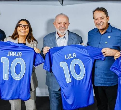 JoaquinTeixeira's tweet photo. Pobre Cruzeiro... perdeu o título aqui. https://t.co/ddkCKeQqDi
