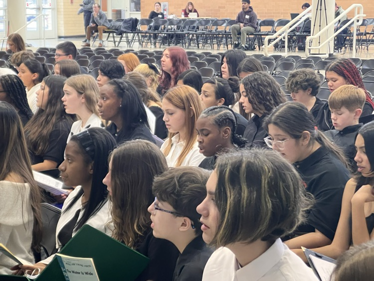 BRCCSD180's tweet photo. Find the BRMS Choir member!! https://t.co/g8MQHTNrA8