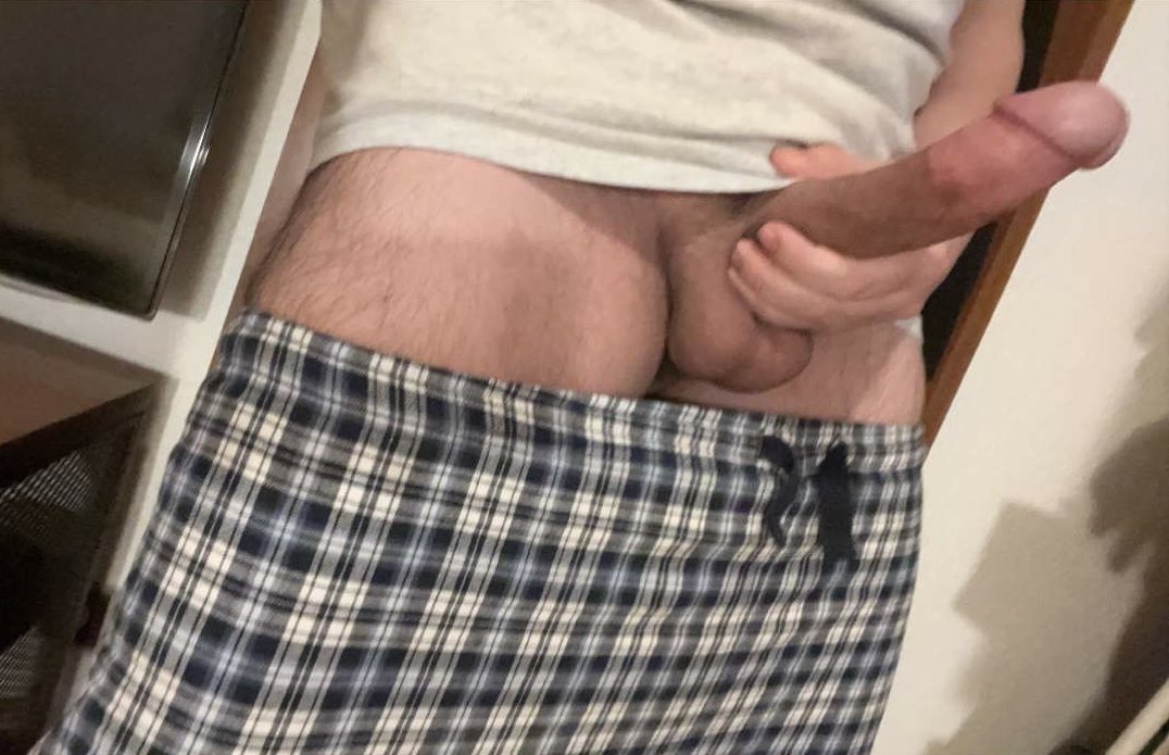 collegestud02's tweet photo. Whats up (i fell off) https://t.co/vFyPccDivz