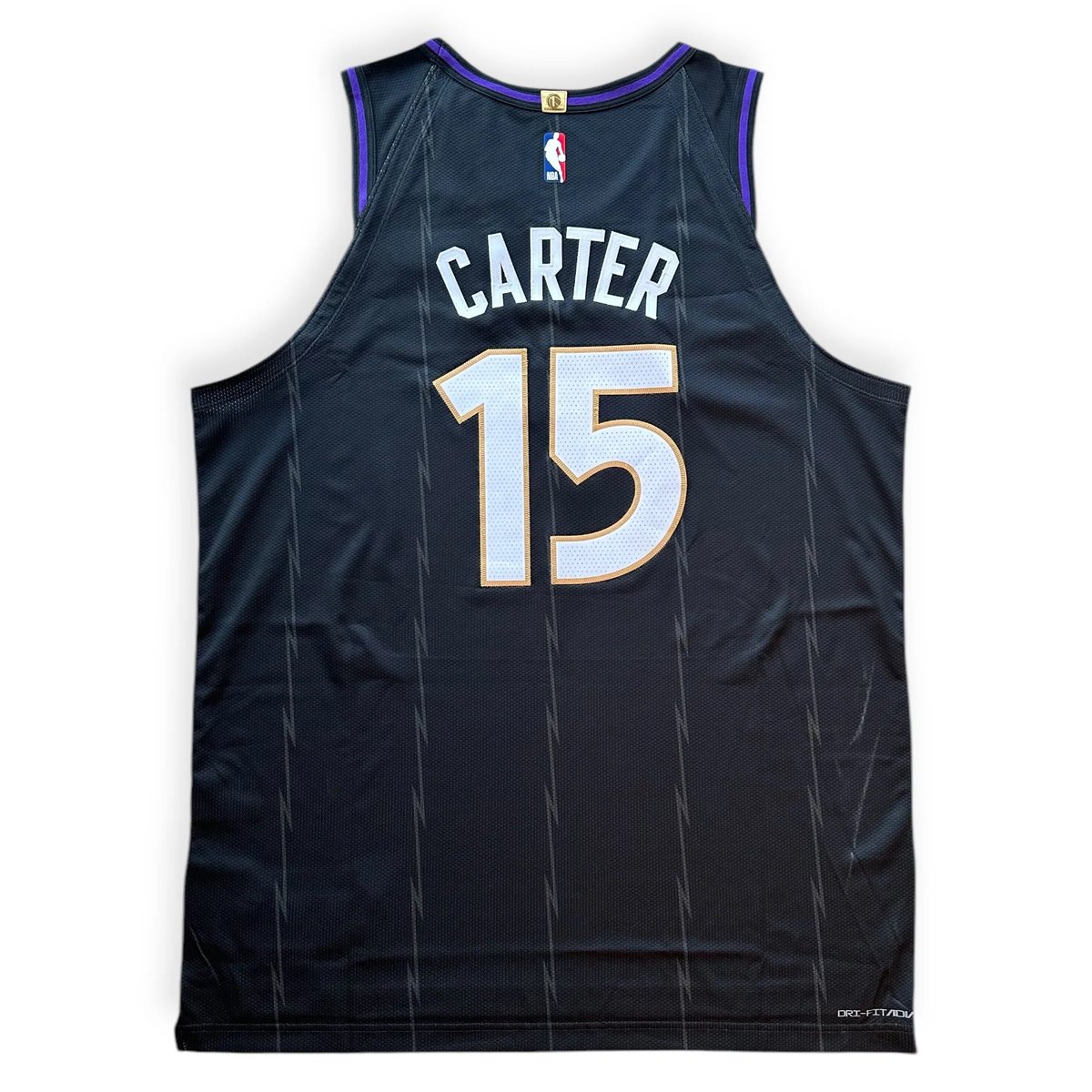PasionBasketNBA's tweet image. 💥 SORTEO INTERNACIONAL NUEVA CAMISETA CITY EDITION DE VINCE CARTER 💥

Para participar:

➡️ Da RT al tweet 

➡️ Sigue a @PasionBasketNBA y a @NBAFutQuality 

➡️ Menciona a un amigo en los comentarios

El ganador se anunciará a los 1.000 RTs y se hará través de nuestros perfiles,…