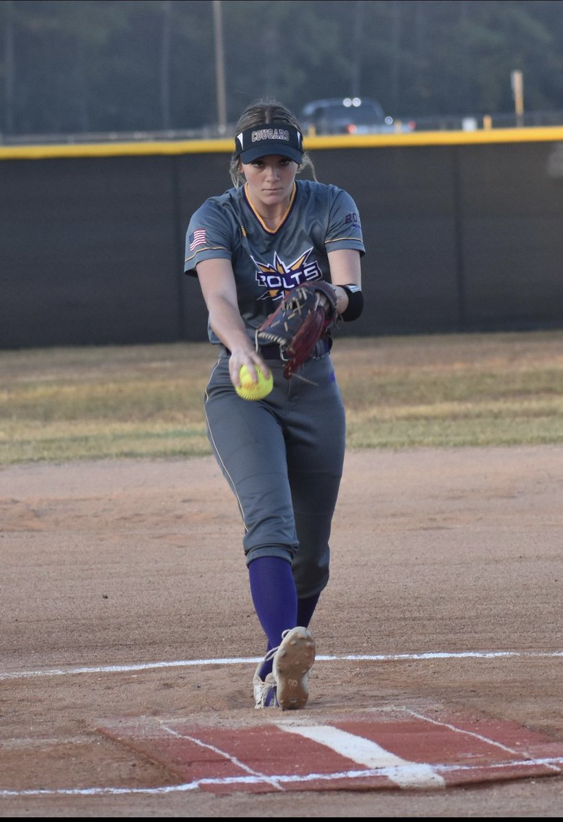 MCC Gracie Ream was dealing in the ⭕️ for our win vs. IG National 07. 8IP w/ 13K 2H.

2026 KJ Foster- game winning single RBI
ACU Murillo- 2S
UTT Lerma- 💣
MCC C. Ream- DB, RBI 
TJC Golden- heads up stolen base to score on Foster’s single. 

Back at it at 6pm.