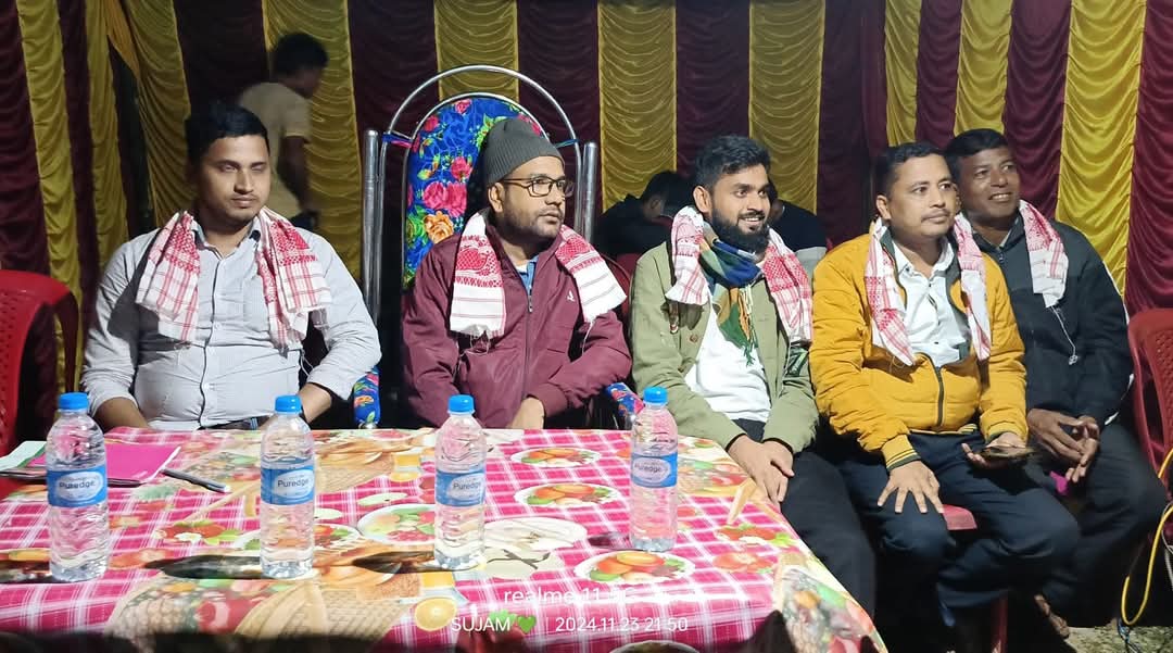 dhbarbhuiya1's tweet photo. It is a pleasure to be present as an invited guest at the "Night Football⚽ Tournament" organized by Yuva Samaj in the open ground, Bauwarghat under Ramchandi-Nimaichandpur ZP Constituency tonight.
#PanchayatElection2024 #RamchandiNimaichandpurZP #Dilwar https://t.co/bdnxZmBnXi