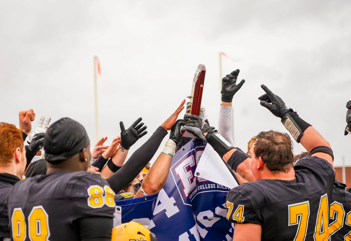 Brockport Athletics (@bportathletics) on Twitter photo Your 2024 <a href="/ECACSports/">ECAC Sports</a> Clayton Chapman Bowl Champions, the Brockport Golden Eagles!
Bport 42, UofR 23 - Final
With 30 carries for 168 yards and 3⃣ TDs, your MVP, Isaiah Simmons.
#d3fb | <a href="/BPort_Football/">Brockport Football</a> | <a href="/Empire8/">Empire 8</a> Your 2024 <a href="/ECACSports/">ECAC Sports</a> Clayton Chapman Bowl Champions, the Brockport Golden Eagles!
Bport 42, UofR 23 - Final
With 30 carries for 168 yards and 3⃣ TDs, your MVP, Isaiah Simmons.
#d3fb | <a href="/BPort_Football/">Brockport Football</a> | <a href="/Empire8/">Empire 8</a>