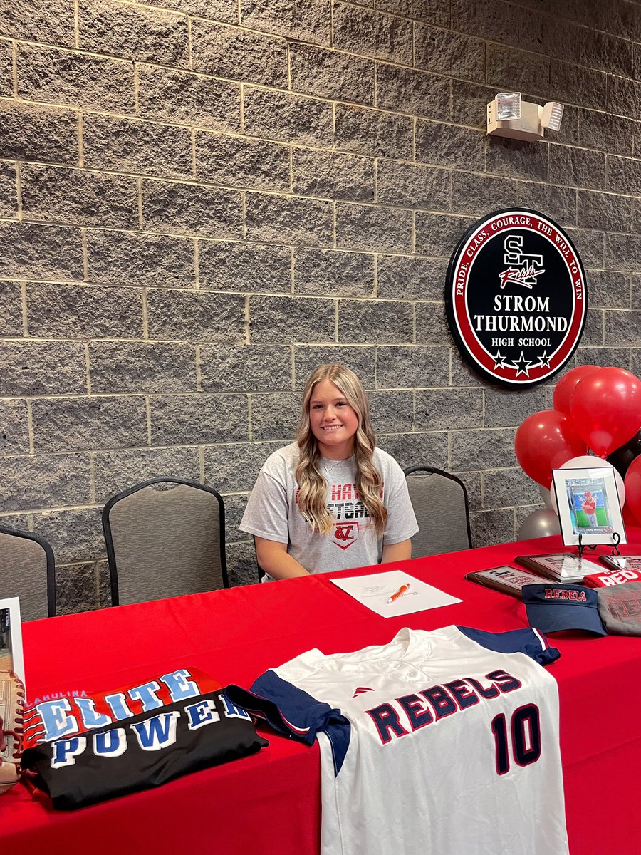 Emily McKie tweet media