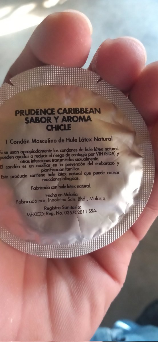 AndresoteLoco's tweet photo. Jejeje alguien quiere un chicle  @nalgonagolosa @pollitosvip17 @fre_maisa @Sexyflakita5 @mi_esposa_paty https://t.co/aKUH3TnMiZ